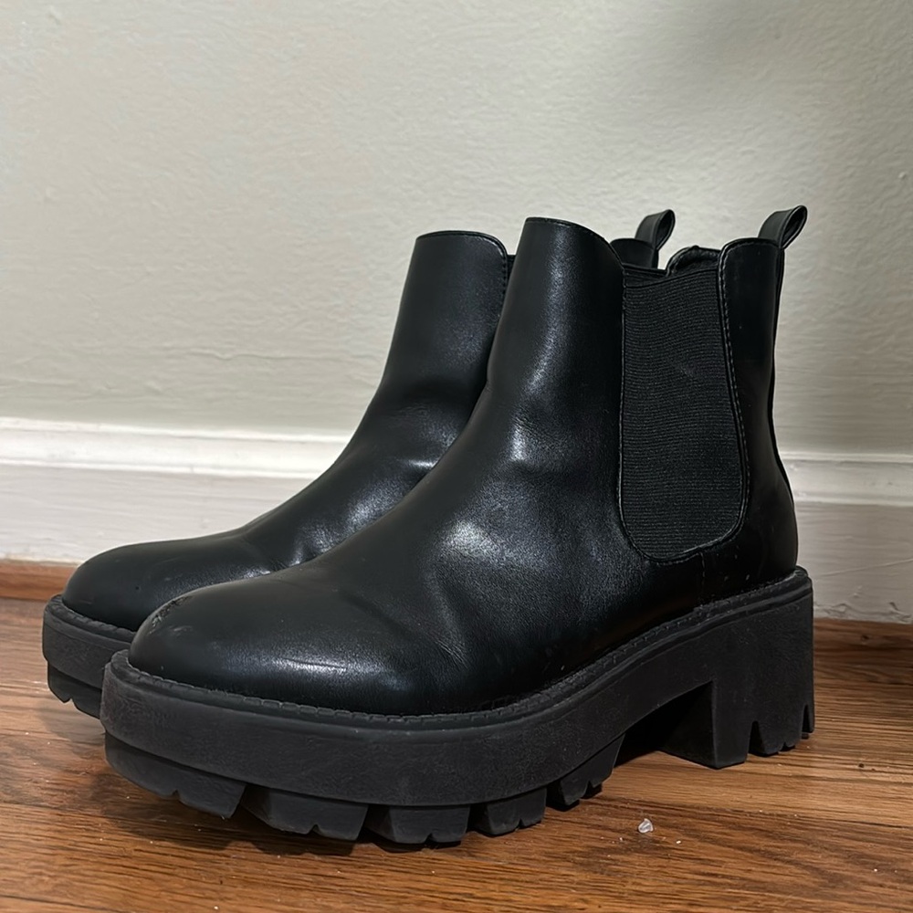 Women’s Urban Outfitters Black Boots